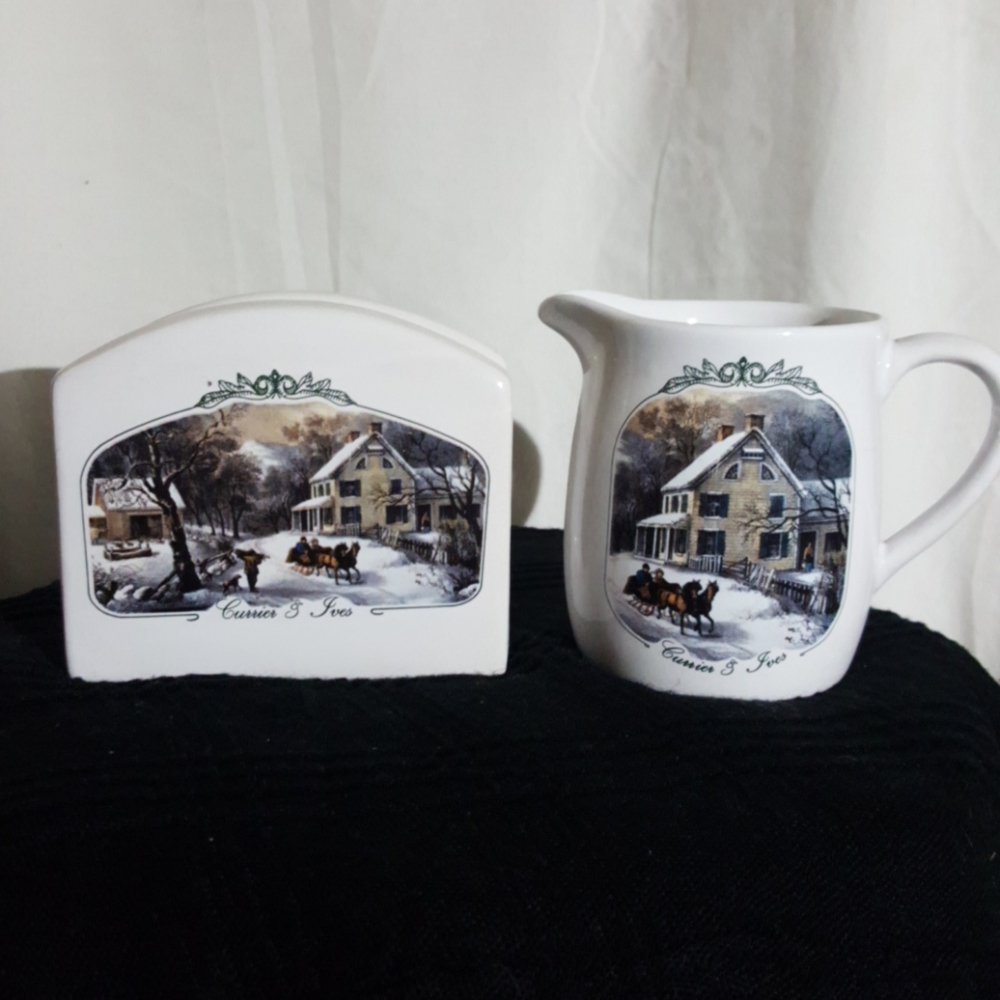 Currier & Ives Creamer & Napkin Holder 2000